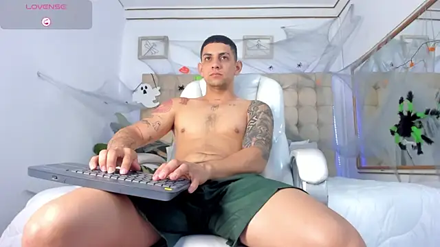 Alex cute77 online show from 10-21-25, 12:17