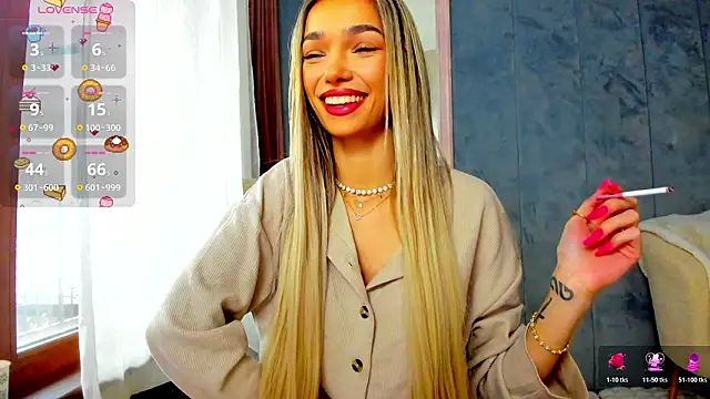 Snapshot of Sassy_Teen chatting on 02-11-26, 08:41 Sassy Teen online show from 02-11-26, 08:41