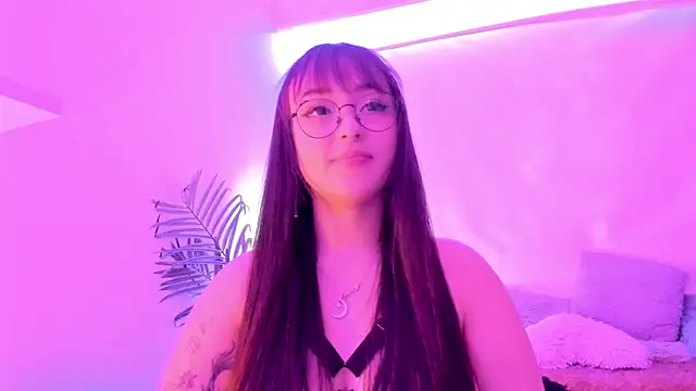 Gloomydoll online show from 10-04-25, 04:49