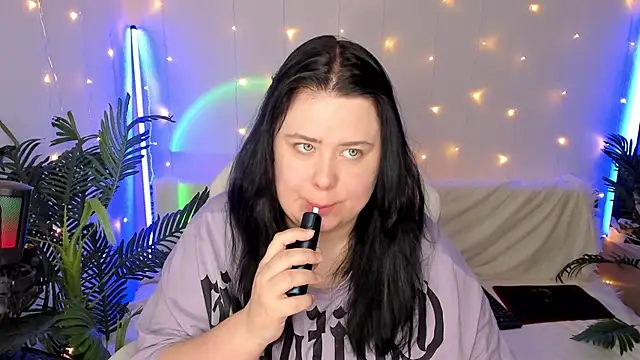Akemi BBW online show from 12-25-24, 08:40