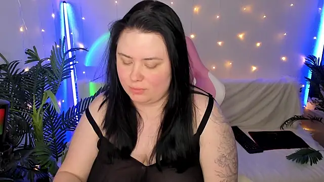 Akemi BBW online show from 12-25-24, 05:37