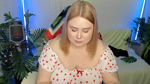 Akemi BBW online show from 02-09-25, 10:21