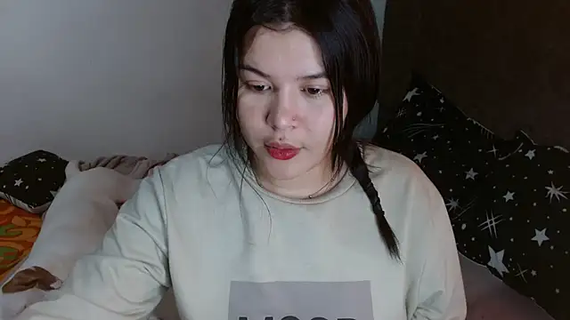 Snapshot of zoe_adhara chatting on 11-04-25, 07:46 zoe adhara online show from 11-04-25, 07:46