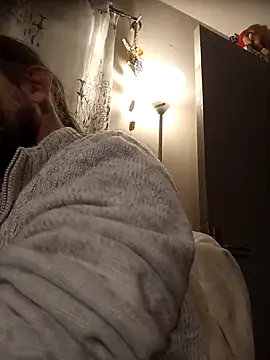 Snapshot of teekoine1 chatting on 10-15-25, 08:42 teekoine1 online show from 10-15-25, 08:42