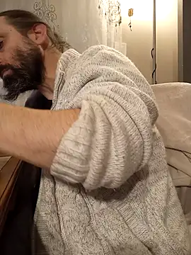 Snapshot of teekoine1 chatting on 10-24-25, 11:01 teekoine1 online show from 10-24-25, 11:01