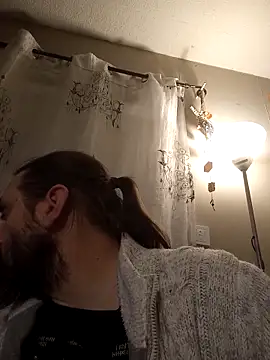 Snapshot of teekoine1 chatting on 10-27-25, 05:44 teekoine1 online show from 10-27-25, 05:44