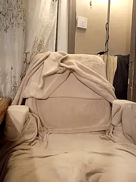 Snapshot of teekoine1 chatting on 11-21-25, 04:11 teekoine1 online show from 11-21-25, 04:11