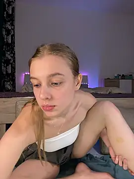 freiiaflower online show from 02-17-25, 07:10