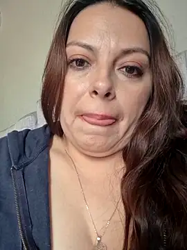 Snapshot of seherlatin chatting on 02-22-26, 08:18 seherlatin online show from 02-22-26, 08:18