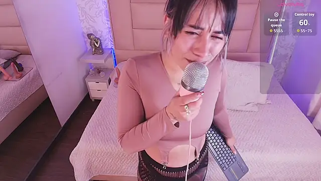 monserrat towers online show from 11-17-25, 01:17