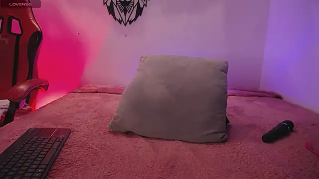 Katy Van online show from 10-12-25, 08:52