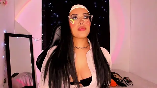 Snapshot of willow_poisson chatting on 02-01-25, 08:58 willow poisson online show from 02-01-25, 08:58