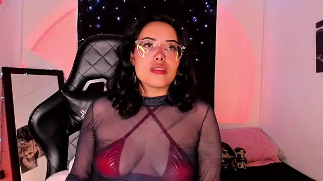 Snapshot of willow_poisson chatting on 03-17-25, 08:40 willow poisson online show from 03-17-25, 08:40