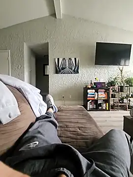 Snapshot of Cemg chatting on 11-09-25, 03:32 Cemg online show from 11-09-25, 03:32