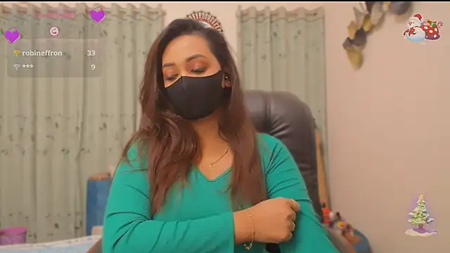 Snapshot of OH-Monica chatting on 12-22-25, 10:18 OH-Monica online show from 12-22-25, 10:18