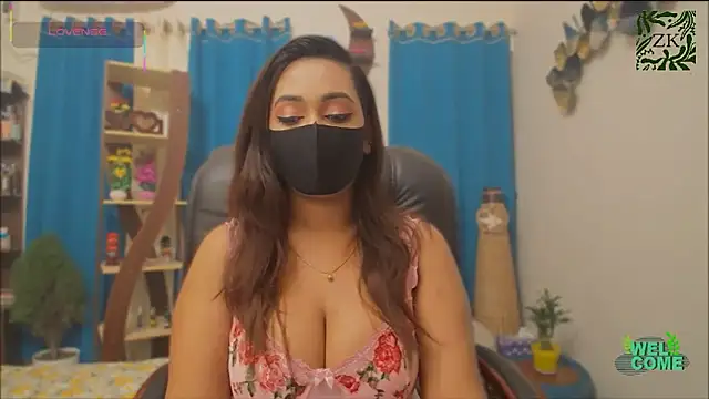 Snapshot of OH-Monica chatting on 01-17-26, 09:40 OH-Monica online show from 01-17-26, 09:40