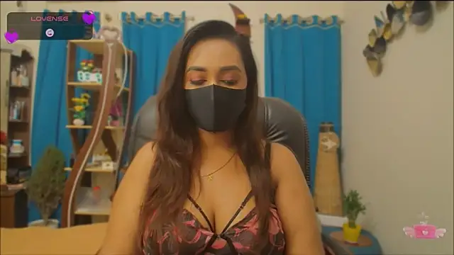 Snapshot of OH-Monica chatting on 03-01-26, 08:44 OH-Monica online show from 03-01-26, 08:44