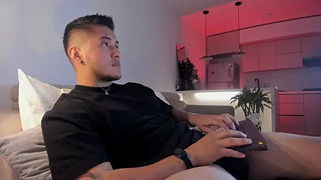 Chriskyle  online show from 01-25-25, 04:02