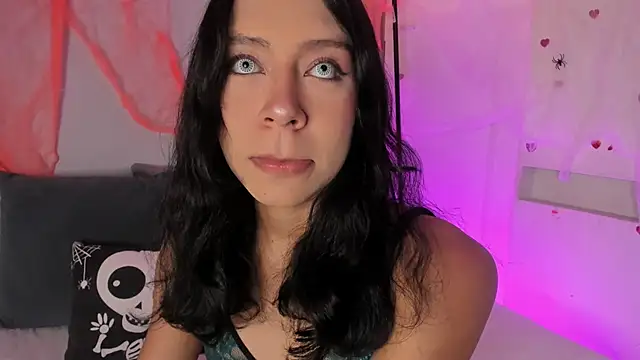 Snapshot of AdammClark1 chatting on 10-29-25, 08:54 AdammClark1 online show from 10-29-25, 08:54