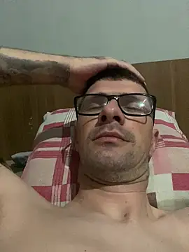 Juliano2289 online show from 04-15-26, 09:37