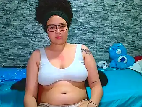 vanellope12 online show from 11-07-25, 05:07