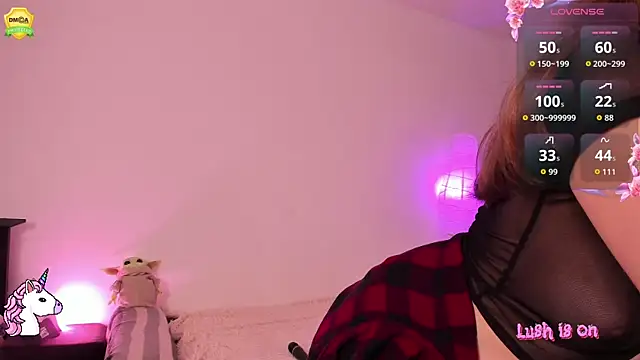 EvaUniporn online show from 10-14-25, 02:40