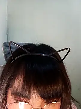 Snapshot of Chall_mee chatting on 11-12-25, 06:30 Chall mee online show from 11-12-25, 06:30