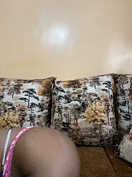 Pretty Selina1 online show from 01-02-25, 06:18