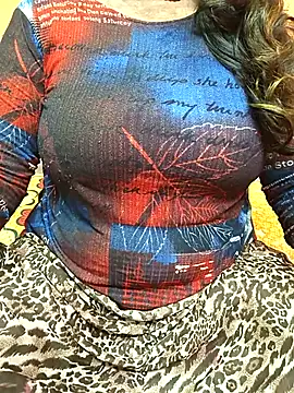 CUTE SOPHIA- online show from 11-15-25, 12:30