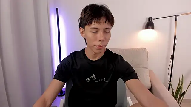 kim lian21 online show from 11-20-25, 10:15