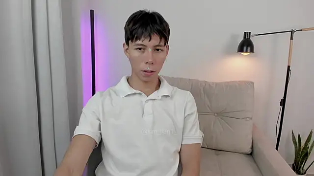 kim lian21 online show from 11-30-25, 07:01