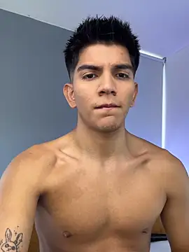 santiago 01 online show from 11-28-25, 08:55