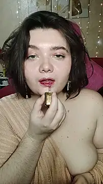 Snapshot of DenisHailey chatting on 12-17-25, 09:21 DenisHailey online show from 12-17-25, 09:21