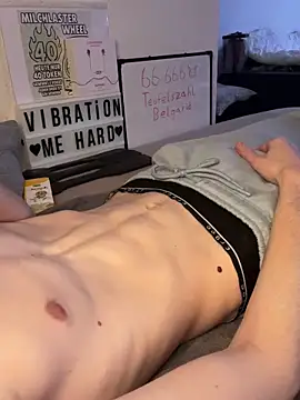 Snapshot of secret_dream415 chatting on 10-10-25, 07:02 secret dream415 online show from 10-10-25, 07:02