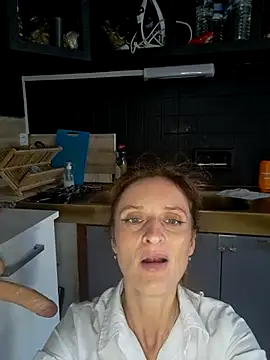 Snapshot of Katerina177 chatting on 09-27-25, 01:38 Katerina177 online show from 09-27-25, 01:38