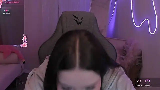 CoralineKeyns online show from 03-05-26, 05:36