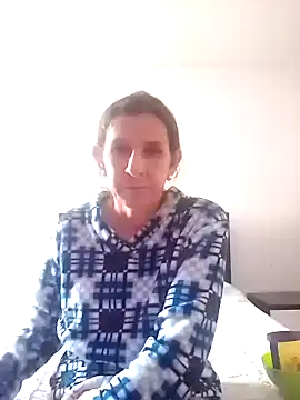 Cameron puppy online show from 10-11-25, 05:55