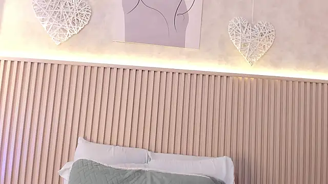 Snapshot of daiana_curly chatting on 01-07-26, 07:49 daiana curly online show from 01-07-26, 07:49