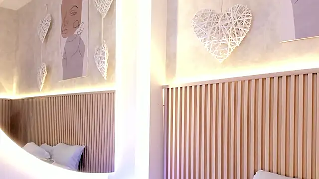 Snapshot of daiana_curly chatting on 02-02-26, 07:45 daiana curly online show from 02-02-26, 07:45