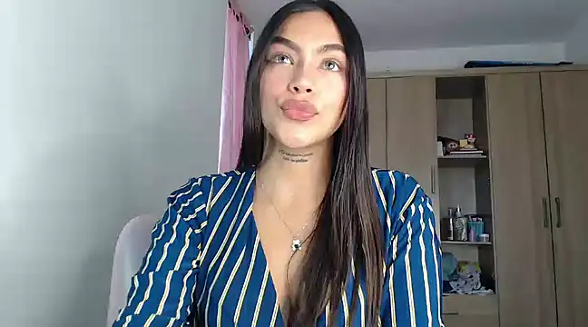 fairylatin222 online show from 01-21-25, 10:41