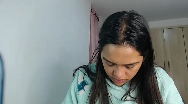 fairylatin222 online show from 01-24-25, 08:13