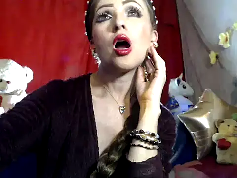 hottieperla online show from 12-11-24, 06:42