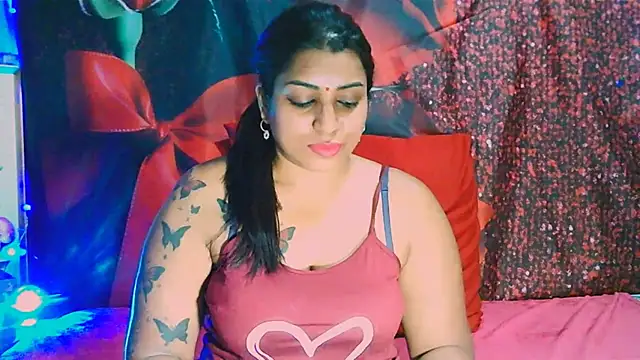 RoyalIndianCreamPuff online show from 01-11-25, 05:40