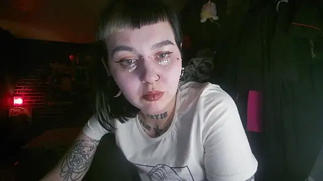 Snapshot of MoorderxDoll chatting on 01-07-25, 11:14 MoorderxDoll online show from 01-07-25, 11:14