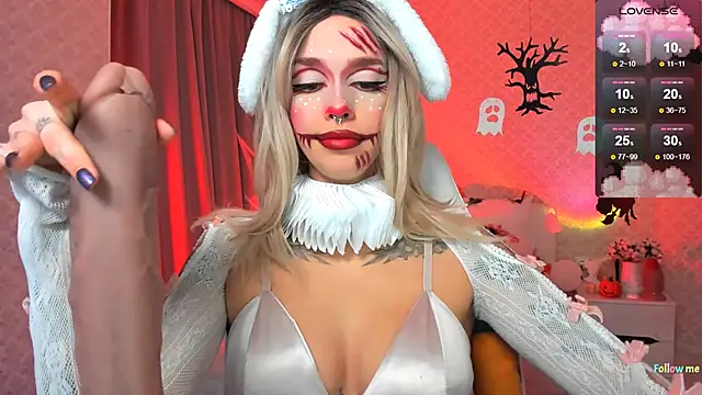 LeylaNoiry online show from 10-28-25, 03:25