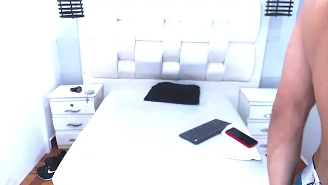 Snapshot of mailo_bronw chatting on 03-18-25, 08:26 mailo bronw online show from 03-18-25, 08:26