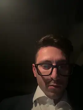 masterboss  online show from 10-21-25, 07:36