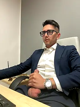 masterboss  online show from 10-31-25, 01:12