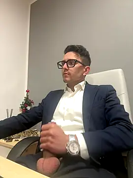 masterboss  online show from 12-19-25, 12:45