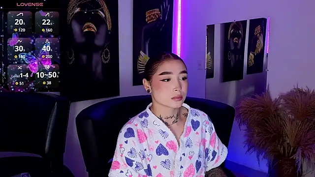  brenna hanson online show from 11-19-25, 07:25